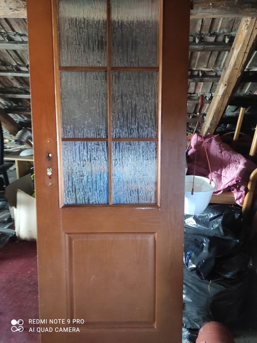 Drzwi wewnętrzne drewniane