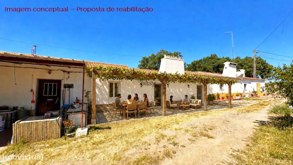 Casa alentejana para reabilitar com proposta conceptual T2+1 — Frandin