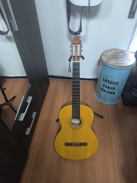 Fender Classical Guitar511045000160890880