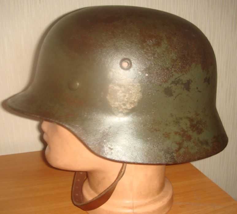 Немецкий стальной шлем  ( каска ) М35