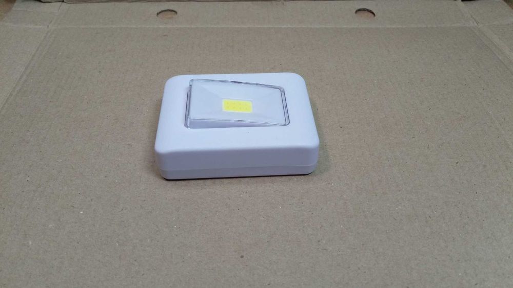 Гнучка USB лампа-ліхтарик.