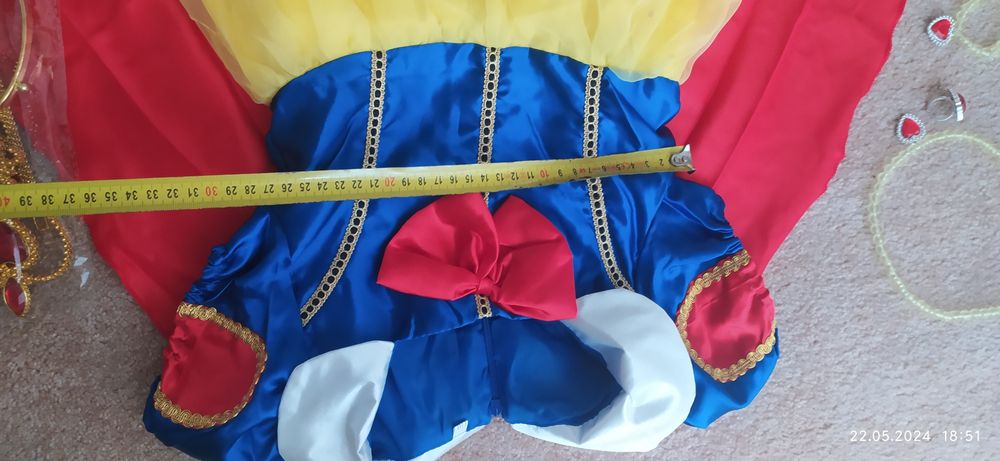 Śnieżka, królewna śnieżka, śpiąca królewna, kostium księżniczki