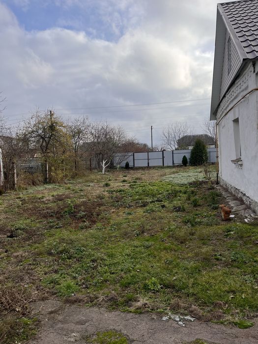 Продам будинок із землею