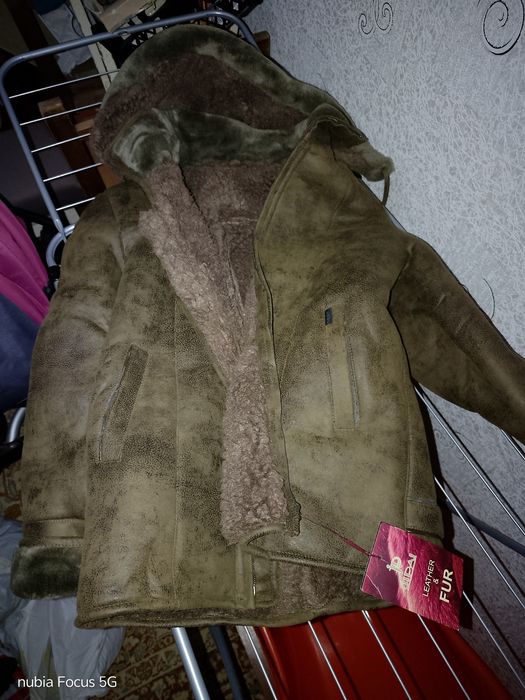 Продам новую дублёнку