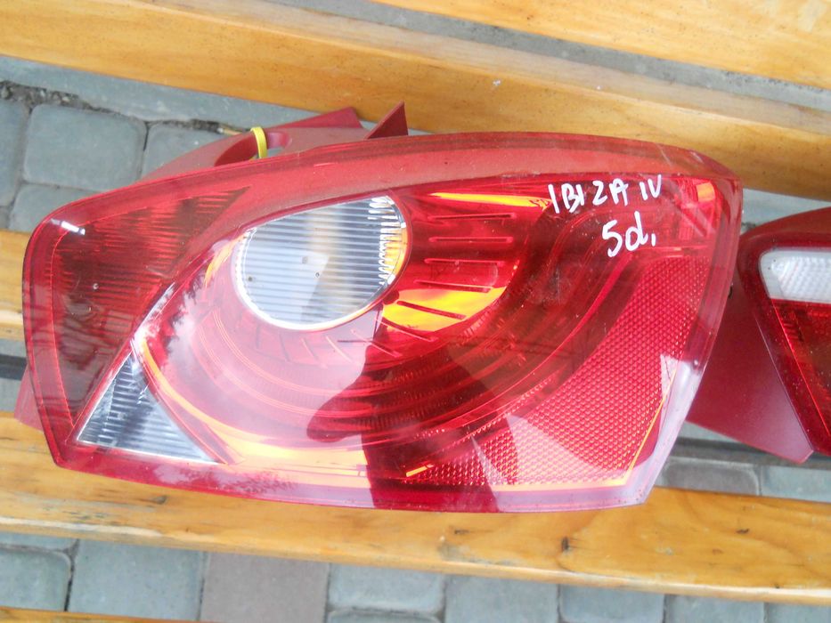 Ліхтар задній правий SEAT IBIZA  IV 5дверний    2008-12