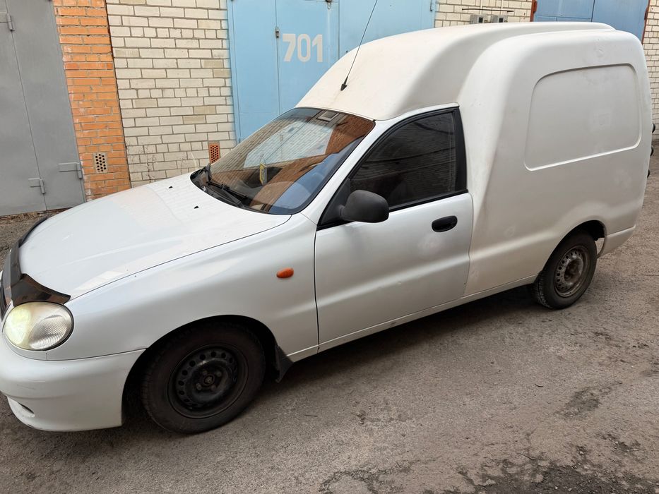 Продам гарну машину