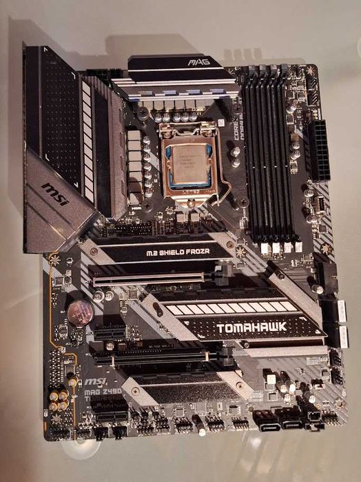 Build PC GAMING - MSI MAG Z490 + i7 -11700KF + Water Cooler Corsair