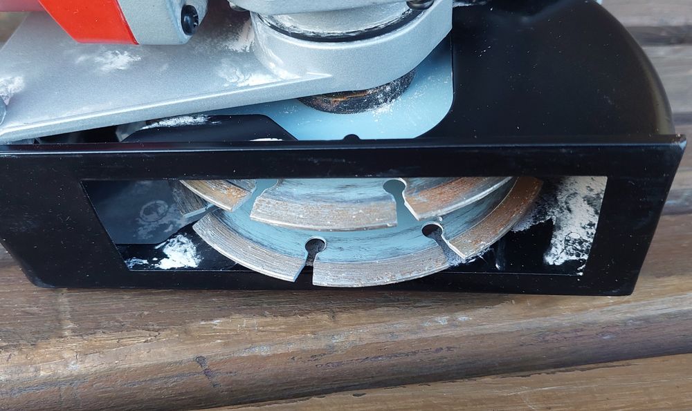 Bruzdownica Einhell TC-MA 1300