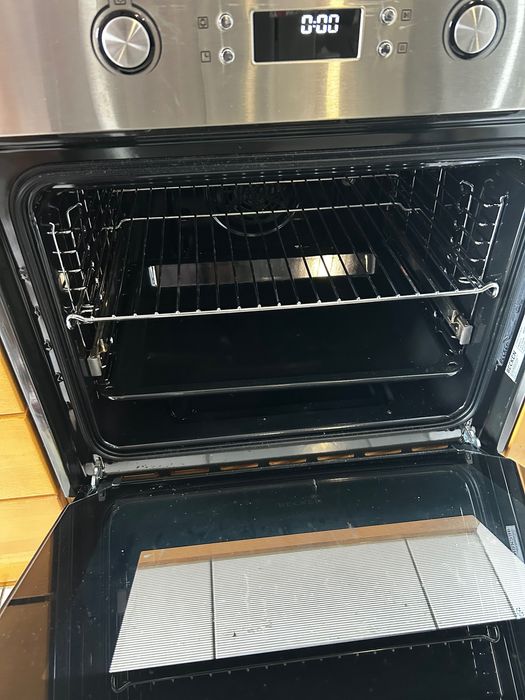 Forno elétrico Becken usado poucas vezes