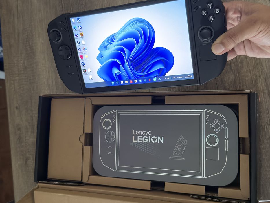 Legion Go Gen 2 (Oled 8.8″), Consola portatil