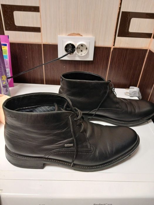 Продам зимние ботинки