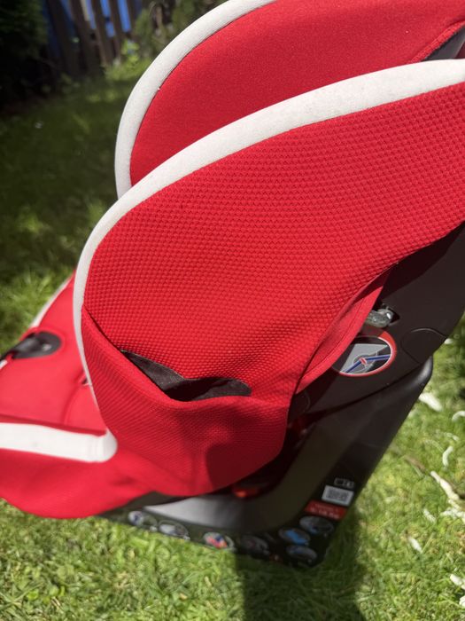 Fotelik samochodowy Chicco Go-One 9–18 kg