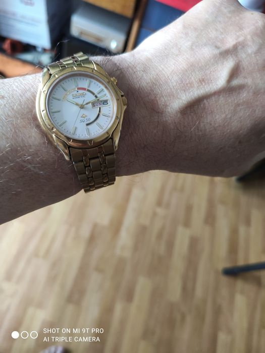 Коллекційний японський годинник Seiko Kinetic.