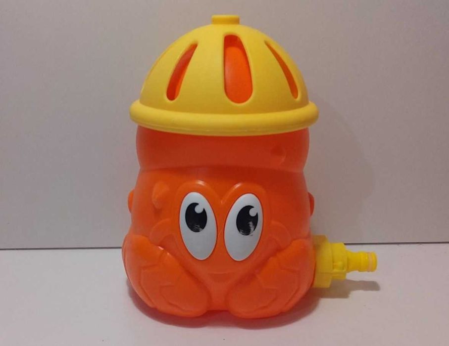 dla dzieci: zraszacz ogrodowy