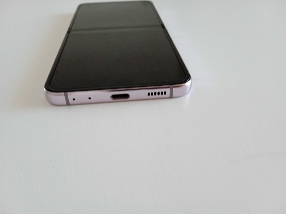 Samsung Galaxy Z Flip 5 Novo