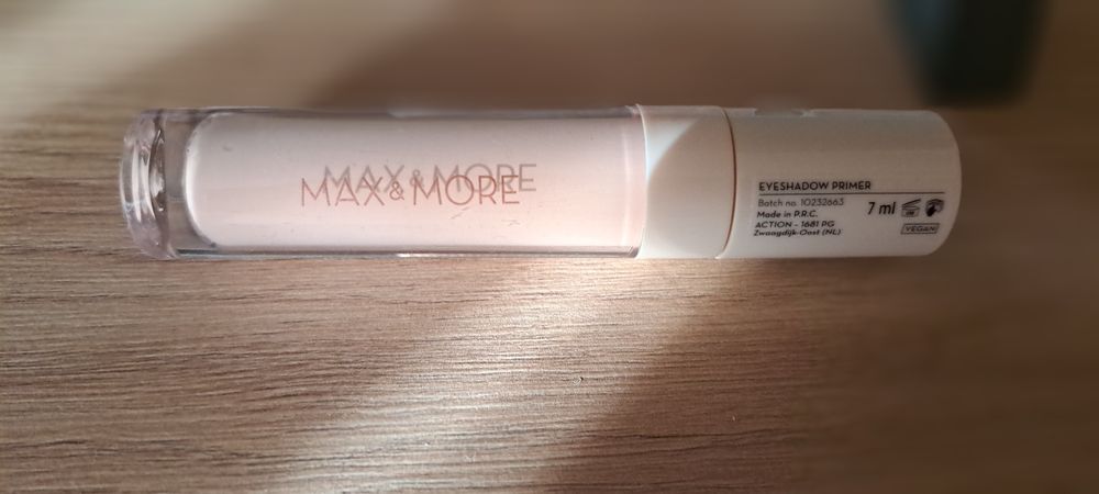 Max&more primer baza pod cienie