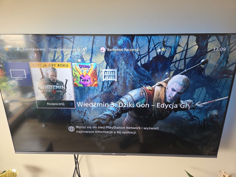 Konsola ps4 slim