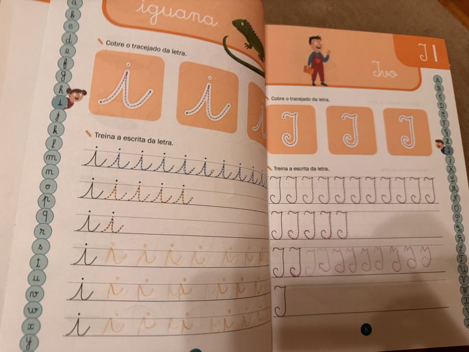 Livro de treino caligrafia para crianças