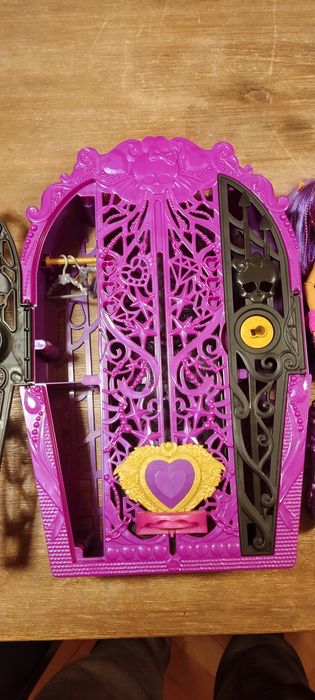 MONSTER HIGH seria 4 Clawdeen Wolf