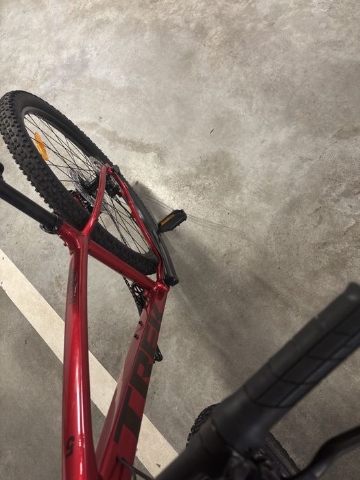 Trek Marlin M 5 Gen 3 2026 29"  Fury Red