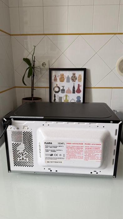 Microondas flama preto