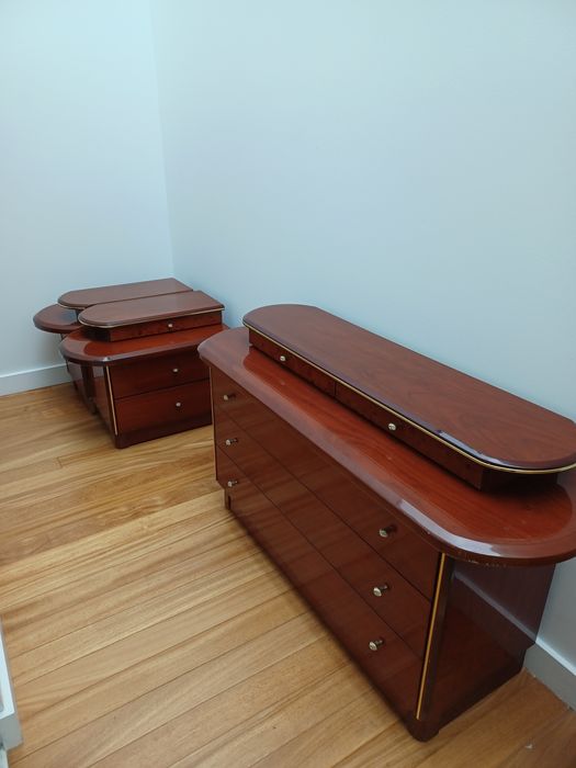 Cómoda + 2 Cabeceiras ...para desocupar