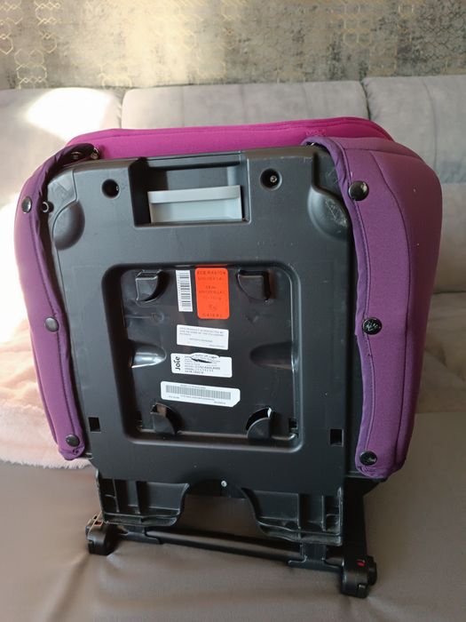 Fotelik samochodowy Joie Traver 15-36 kg różowy fuksja