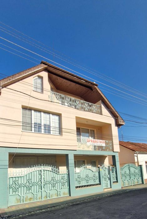 Продаж будинку в центрі Сваляви