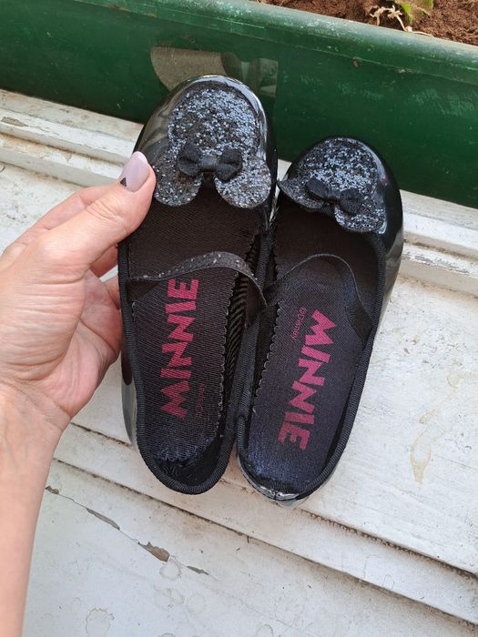 Мешти (чешки, туфлі) лаковані, чорні, H&M, Minnie, розмір 29