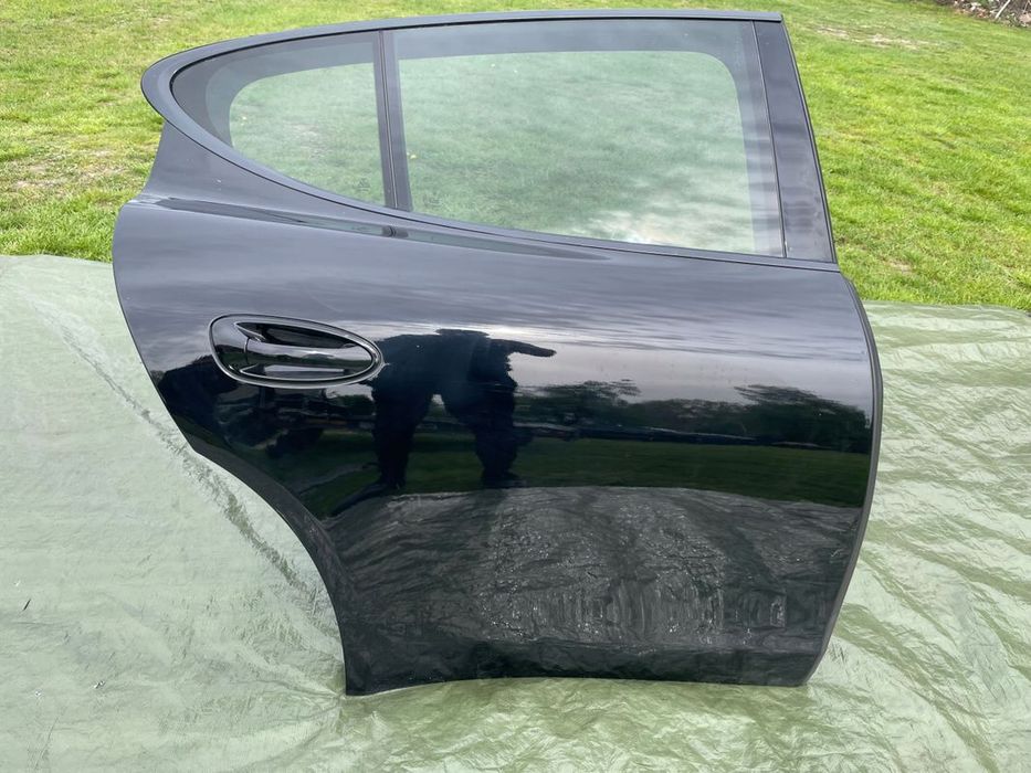 Porsche Panamera 970 Drzwi Prawe Tylne Prawy Tył Kod Lakieru L041