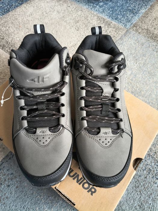 Nowe bez metki 34 trekkingi 4F