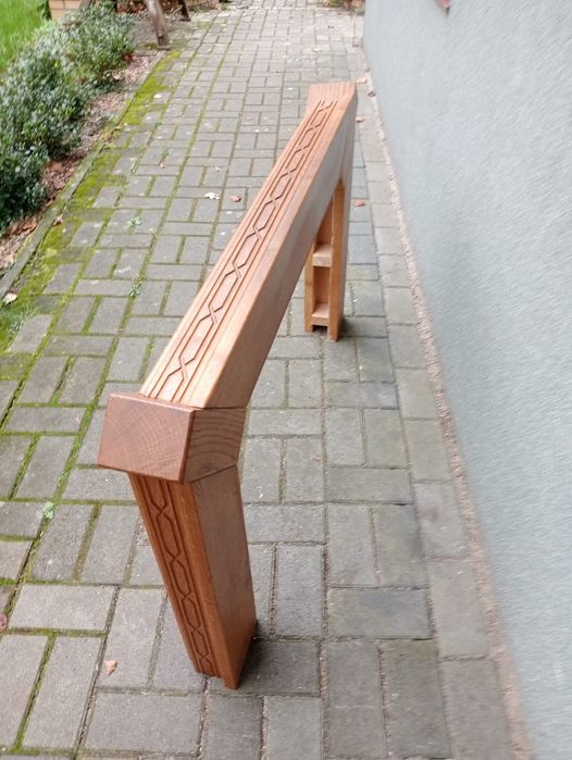 Dębowa półka, obudowa kominka