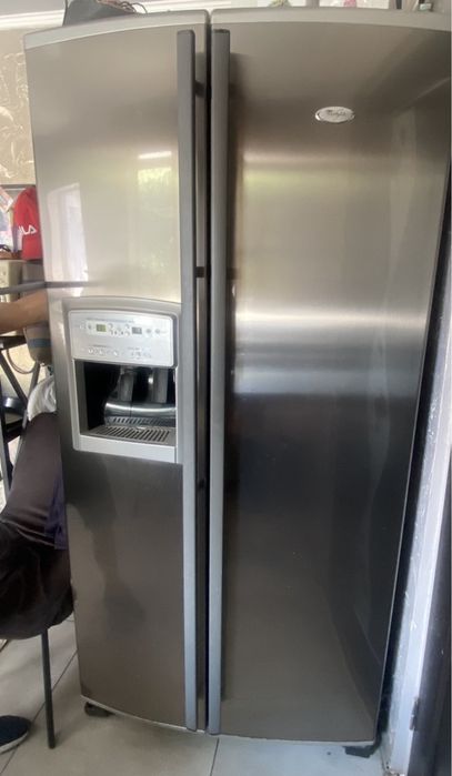 Продам холодильник WHIRLPOOL