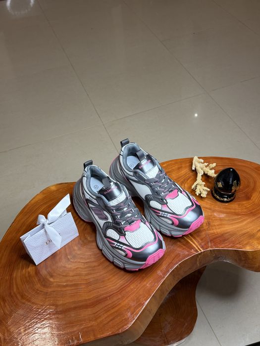 Кросівки жіночі Balenciaga