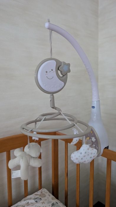 Мобіль Chicco в ідеальному стані