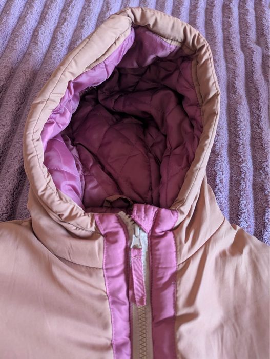 Куртка на дівчинку ріст 128