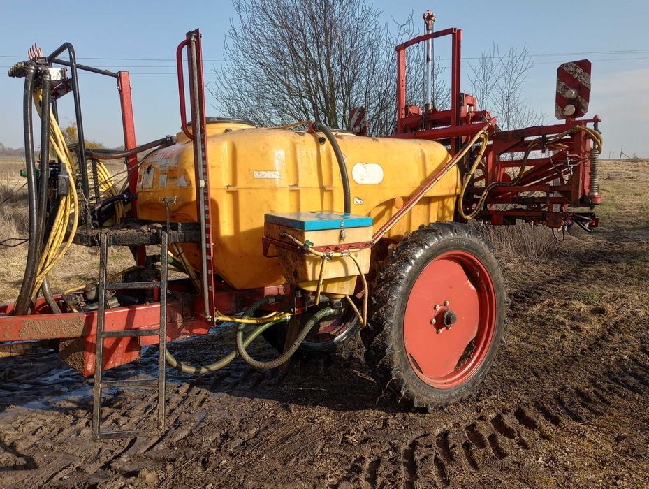 Opryskiwacz tad len 1750