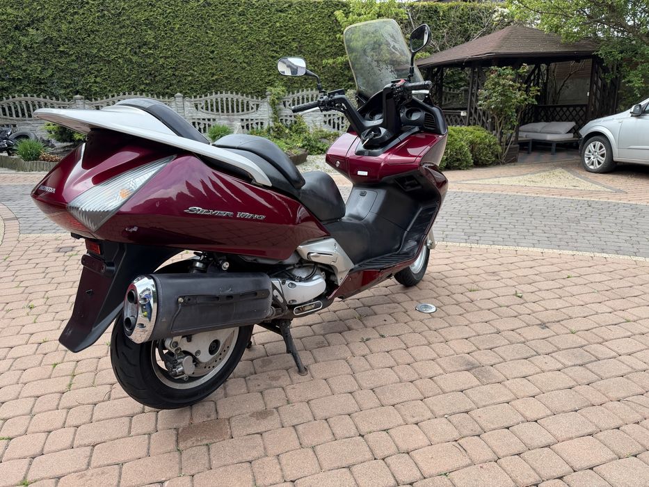 Motocykl Honda Silwer Wing