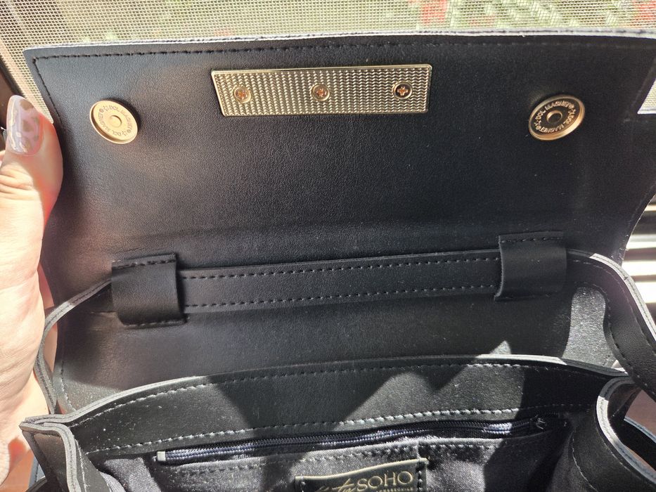 Продам сумочку в гарному стані