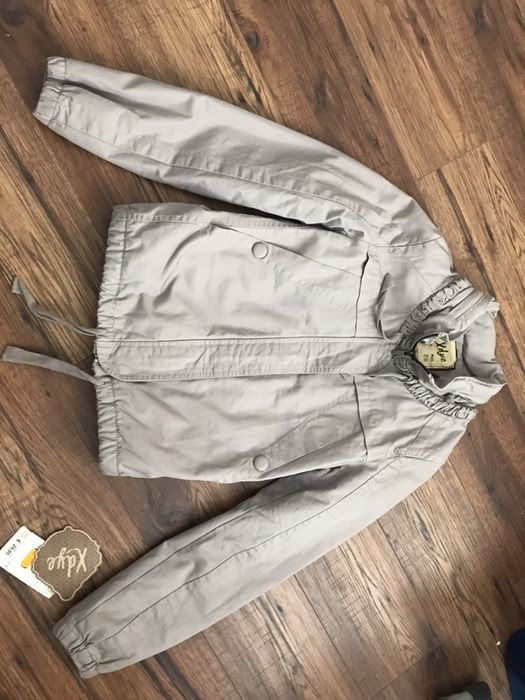 Szara kurtka nowa pull and bear rozmiar s, chowany kaptur