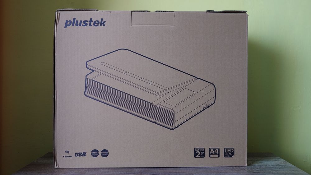 Plustek OpticBook 4800