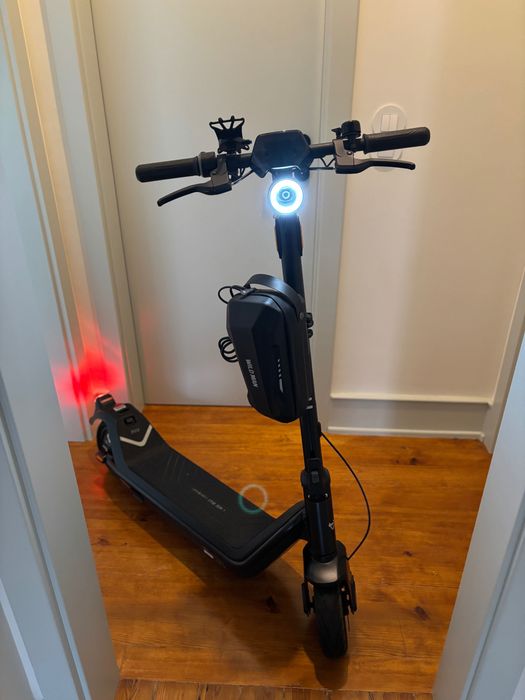 Trotinete Elétrica NIU KQi3 Pro – Excelente estado + acessórios