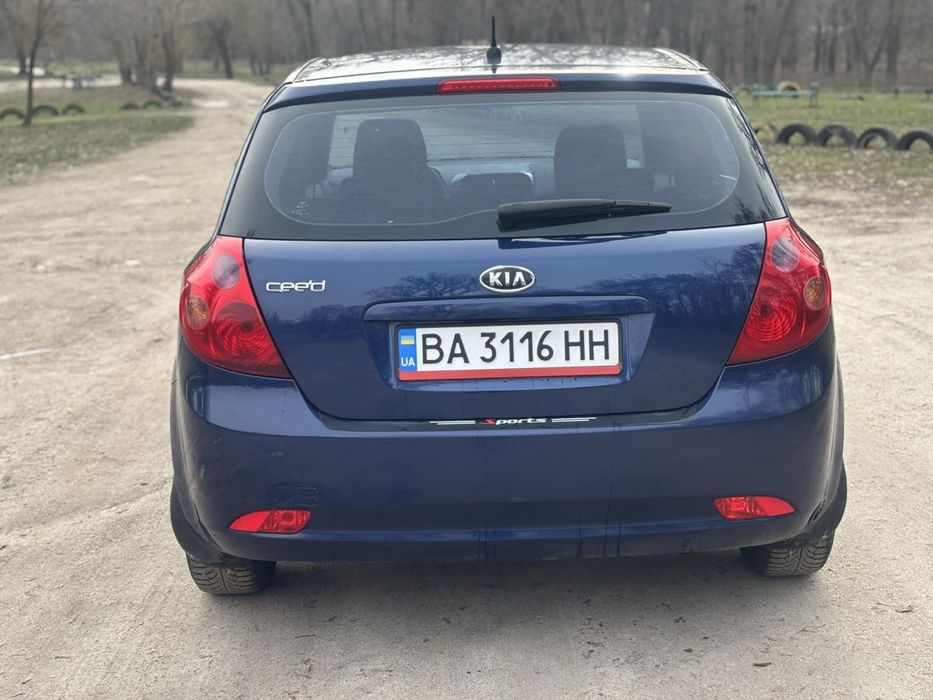 Kia ceed 1,6  2008