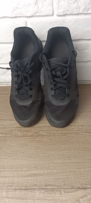 чорні кросівки Nike Air Max Invigor р.41