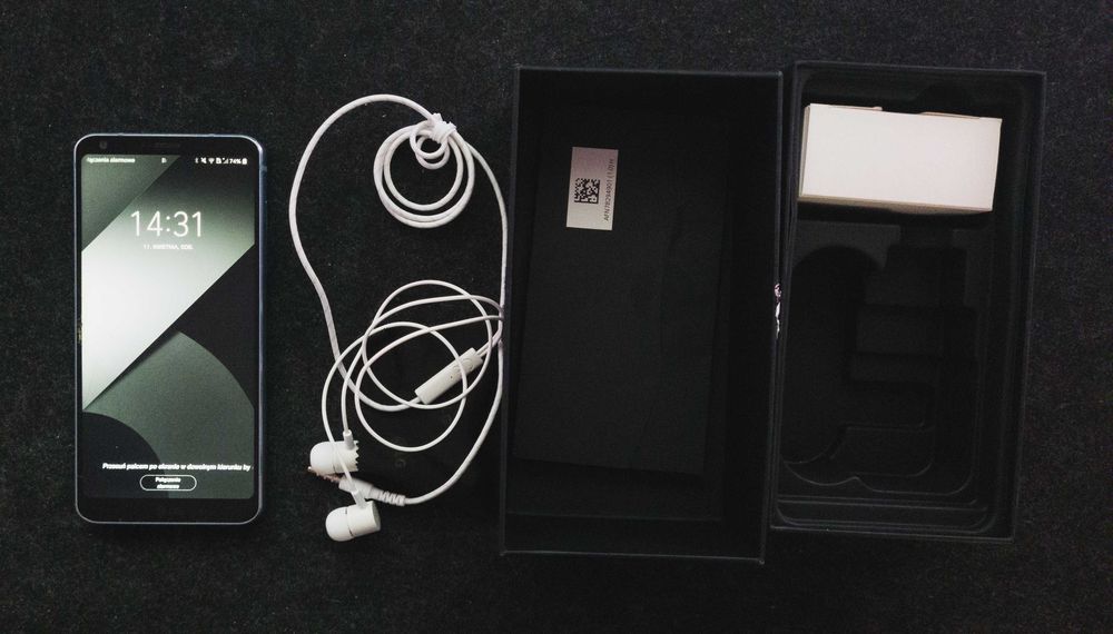 Smartfon LG G6 32GB (LG-H870), komplet
