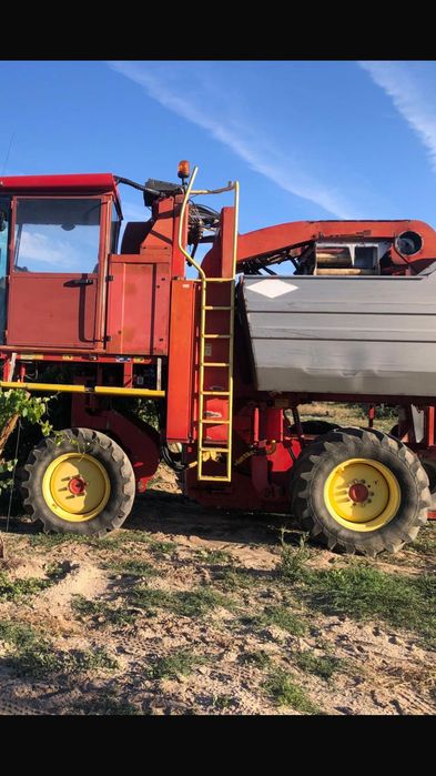 Maquina vindimar Alma