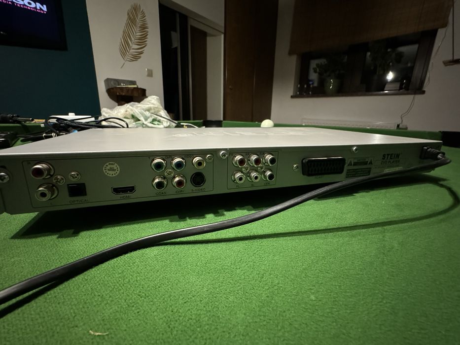 Odtwarzacz dvd Stein z kablem euro i hdmi