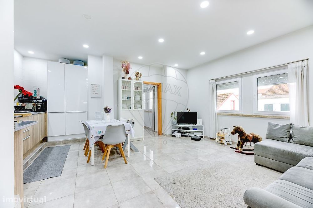 Apartamento T4 para venda — Almada, Cova Da Piedade, Pragal E Cacilhas, Setúbal