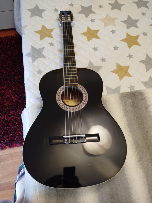 Guitarra clássica como nova