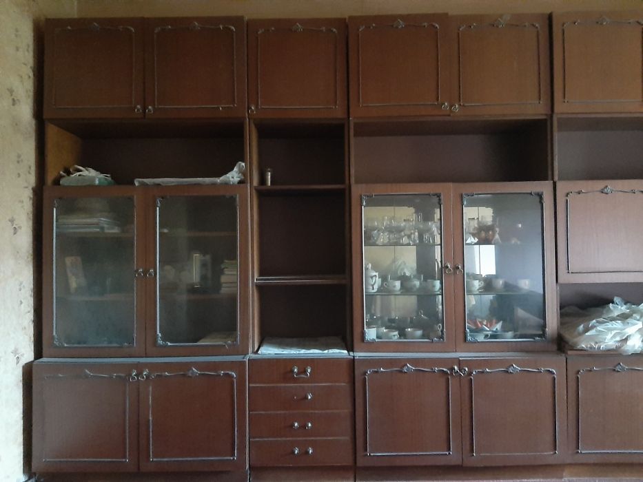 Стінка меблева віддам безкоштовно